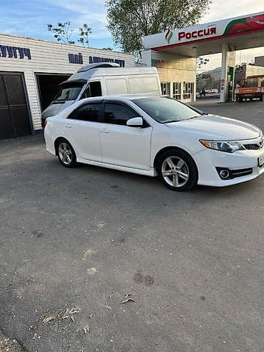 Toyota Camry: 2014 г., 2.5 л, Автомат, Бензин, Седан at lalafo.kg Toyota Camry: 2014 г., 2.5 л, Автомат, Бензин, Седан
