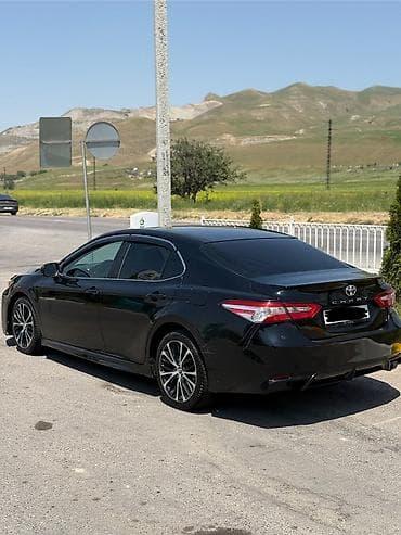 аудио техника: Toyota Camry: 2018 г., 2.5 л, Автомат, Бензин, Седан — 6