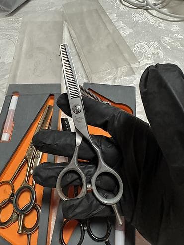 Находки, отдам даром: 5 ножниц для парикмахера,робочие . Отдам за 5 л подсолнечное масло — 4