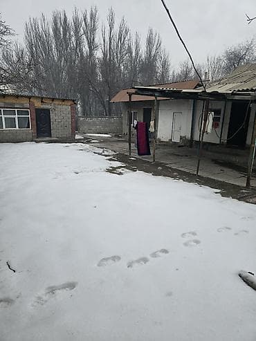 продаю дом в балыкчы: Дом, 65 м², 3 комнаты, Собственник — 5