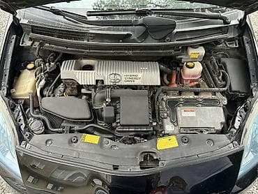 Продажа авто: Toyota Prius: 2011 г., 1.8 л, Вариатор, Гибрид, Хэтчбэк — 9