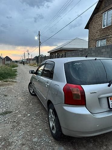 toyota crovn: Toyota Corolla: 2002 г., Бензин, Хэтчбэк — 5