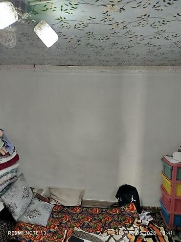 сдаю коттеджи: Дом с большим двором и зелёными насаждениями - Жилой дом с — 2