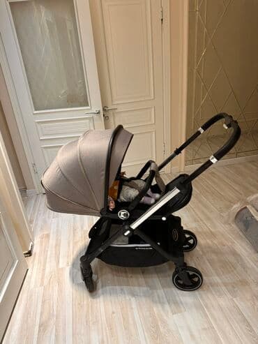 каляска прогулочная: Коляска, цвет - Черный, Б/у — 3