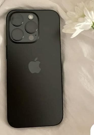 Apple iPhone (серия Pro, черный цвет) Основные особенности: - Корпус