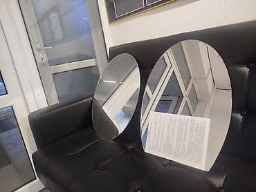 Зеркала: Настенное зеркало овальной формы с подвесом. - Форма: овальная — 2