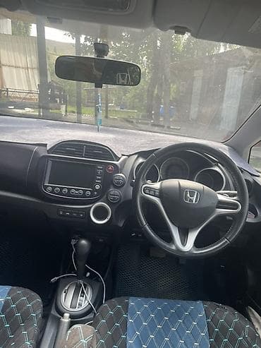 авто жак: Honda Fit: 2010 г., 1.5 л, Автомат, Бензин, Хетчбек — 4