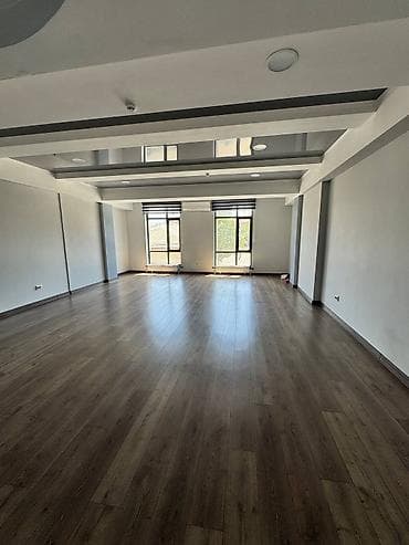 56: Аренда офисов, 56 м², В жилом комплексе, С отдельным сан узлом — 2