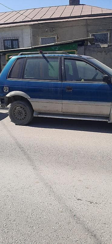 авто мицубиси: Mitsubishi Space Gear: 1997 г., Минивэн — 1