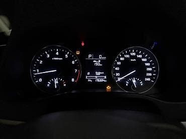 mercedes e200: Hyundai Avante: 2016 г., 1.6 л, Автомат, Бензин, Седан — 10