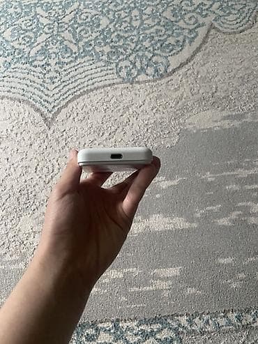 Уюлдук телефондор үчүн аксессуарлар: Продам повербанк в отличном состоянии купили 1 неделю назад за 2500 — 1