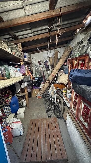 дом аламидинский рынок: Продаю дом кирпич удобства в доме район Аламединский базар 3 комнаты — 8