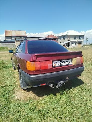 forester wilderness: Audi 80: 1988 г., 1.8 л, Механика, Бензин, Седан — 4