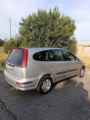 Honda Stream: 2002 г., 2 л, Автомат, Бензин, Минивэн at lalafo.kg Honda Stream: 2002 г., 2 л, Автомат, Бензин, Минивэн