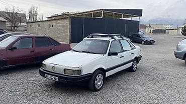 Volkswagen Passat: 1991 г., Седан