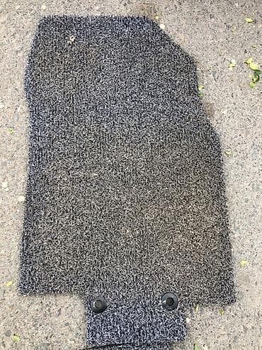 полики корейские: Продаю родной кучерявые коврики Samsung QM6 2019 корейский, оригинал — 1