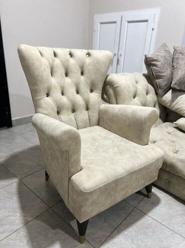 Классическое кресло в стиле «честерфилд» - Цвет: светло-бежевый