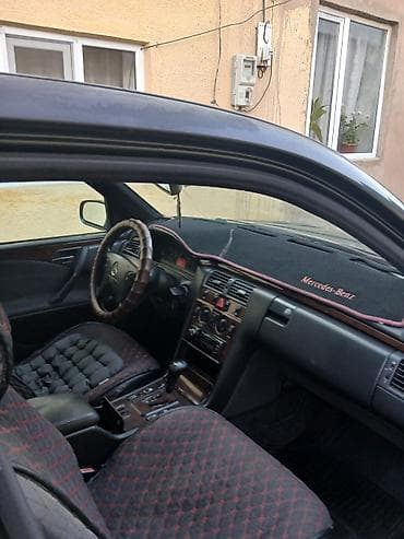 авто грандеур: Mercedes-Benz E-Class: 1999 г., 2.2 л, Автомат, Дизель, Седан — 3
