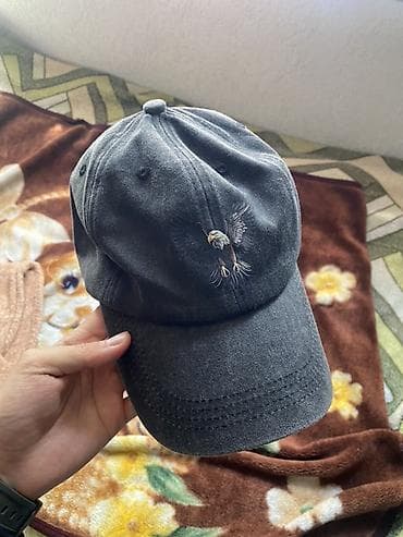 Кепка, Бейсболка, Козырек: Изогнутый, С вышивкой