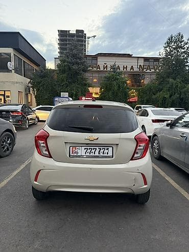 чехлы с рисунками: Chevrolet Spark: 2016 г., 1 л, Автомат, Бензин, Хэтчбэк — 1