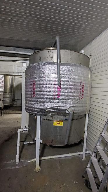 консольный кран: Емкости из нержавеющей стали для пищевого производства. Описание: - — 2