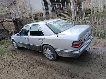 мерседес бенц с: Mercedes-Benz W124: 1993 г., Автомат, Седан — 3