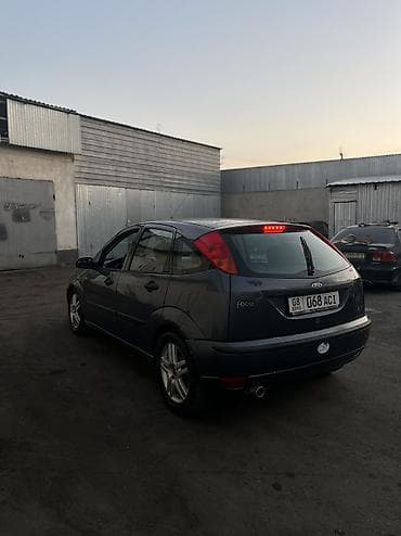 mazda primacy: Ford Focus: 2004 г., 1.6 л, Механика, Бензин, Хэтчбэк — 6