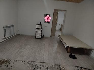 киевская молодая гвардия: Сдаётся комната в районе АК-Ордо (ул. Тагай-Бий / Садыр-Аке). Комната — 2