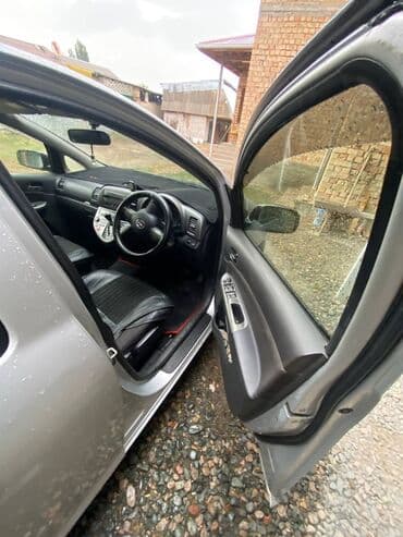 срочно срочно продам машину: Toyota WISH: 2003 г., 2 л, Вариатор, Бензин, Минивэн — 6