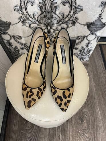 фирменная обувь из италии: Продаю шикарные итальянские лодочки. Размер 40 на стопу 25 - 25,5см — 2