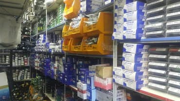 автозапчасти рядом: Свечи, колодки, запчасти, свечные провода, катушка, фильтра, запчасти — 1