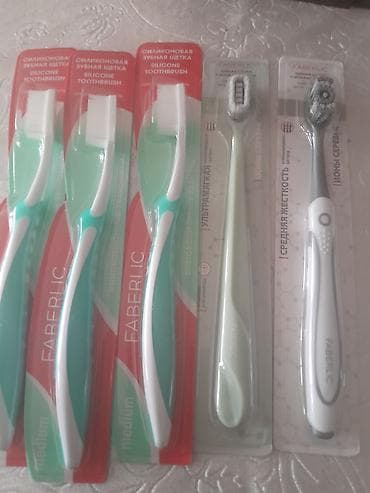 зубная щётка: Набор средств Faberlic для ухода за волосами и полостью рта. Шампуни — 3