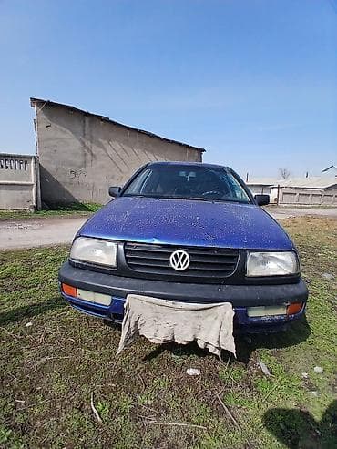 Volkswagen Vento: 1992 г., 1.8 л, Механика, Бензин, Седан — 5