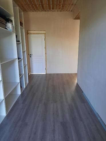 фучика 18 а: Совхоз Ала-Тоо, 10 соток, 50 метров от трассы, ходит городской — 7