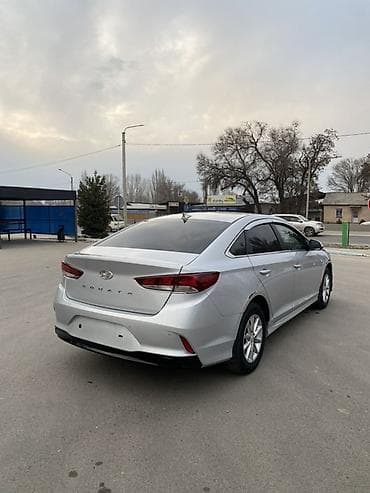 Транспорт: Hyundai Sonata: 2021 г., 2 л, Автомат, Газ, Седан — 6
