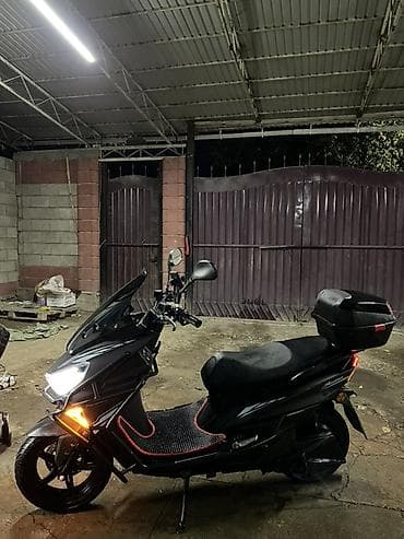 Кумурска мотороллер: Электроскутер/скутер городского класса, чёрный, с АКБ и — 1