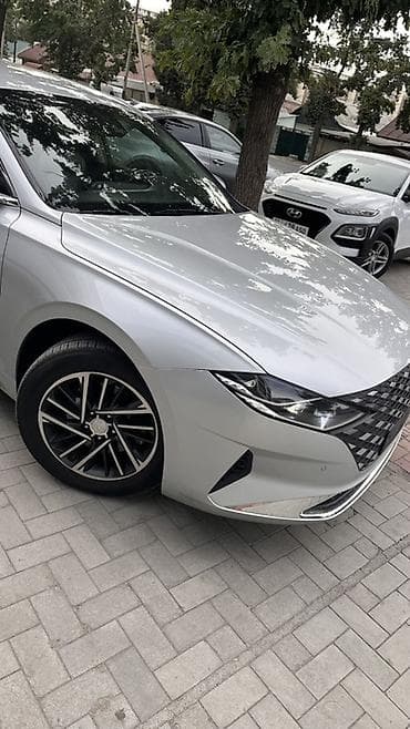 Hyundai Grandeur: 2022 г., 3 л, Газ, Фастбек — 3