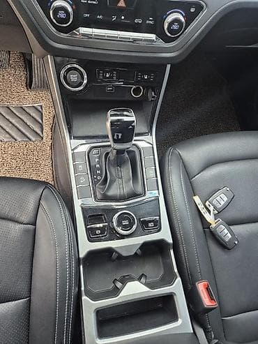 Транспорт: Ssangyong Korando: 2020 г., 1.5 л, Автомат, Бензин, Кроссовер — 4