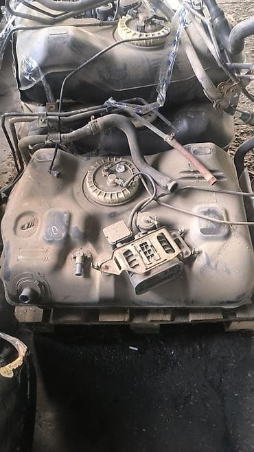 Глушители: Бензонасос Toyota 2007 г., Б/у, Оригинал, Япония — 2