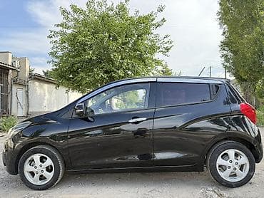Продажа авто: Chevrolet Spark: 2018 г., 1 л, Автомат, Бензин, Хэтчбэк — 4