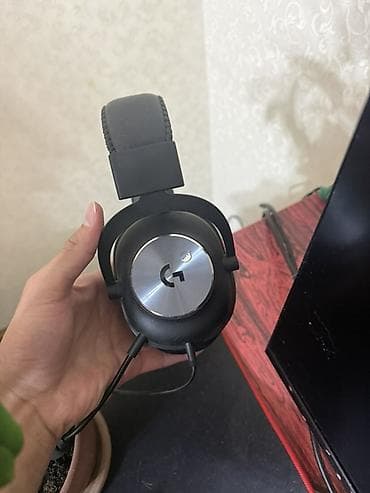 Цена за все Игровой комплект Logitech: 1) Проводные наушники с