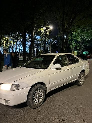 Nissan Sunny: 2005 г., 1.5 л, Автомат, Бензин, Седан