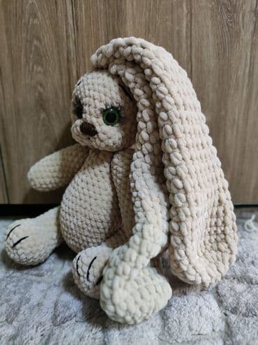 чебурашка из плюшевой пряжи: Вязаные игрушки зайчики на заказ. Изготовлены из плюшевой и акриловой — 7