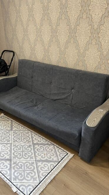 Текчелер, стеллаждар, секичелүү койгучтар: Түз диван, Үч кишилик — 1