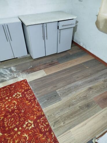 продам комнату в центре: 22 м², С мебелью — 4