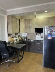 срочно продаётся 1 комнатная квартира в районе шлагбаум по улице кенсуйская 17 пересекает интергельпо: 2 комнаты, 53 м², Элитка, 8 этаж, Евроремонт — 13