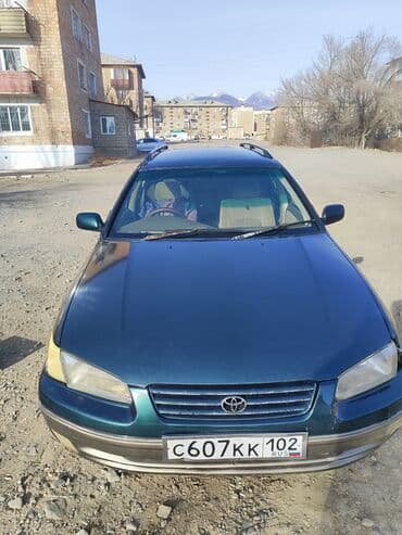 багажник спада: Toyota Camry: 1997 г., 2.5 л, Автомат, Бензин, Универсал — 7