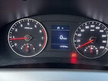 mazda bongo: Kia BONGO: 2020 г., 2.4 л, Механика, Газ, Фургон — 8