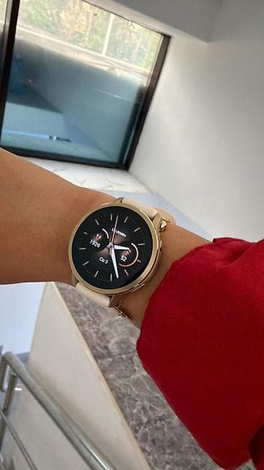 ми пад 7: Смарт-часы Garmin venu 4(круглый AMOLED-дисплей) в золотистом корпусе — 2
