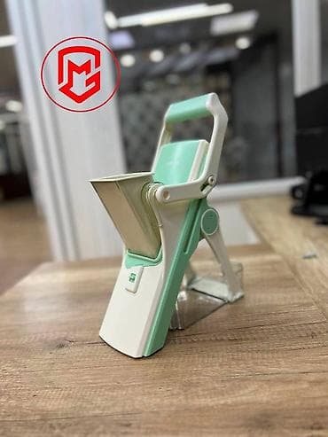 измельчитель лука: В наличии аппарат для нарезки овощей С комплектом насадок различных — 1